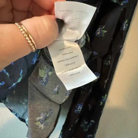 New WeWoreWhat Ruffle Blouse Black Multicolor floral Small - Picture 6 of 9